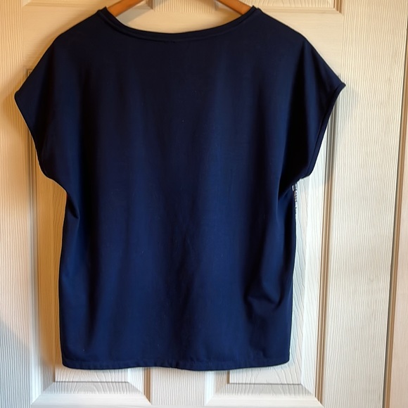 $5 for $15 Women’s red, white and blue blouse - Picture 3 of 3